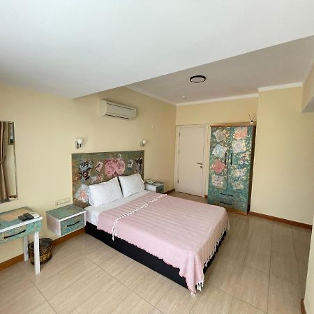 Hotel Dalos เกอเจค ภายนอก รูปภาพ