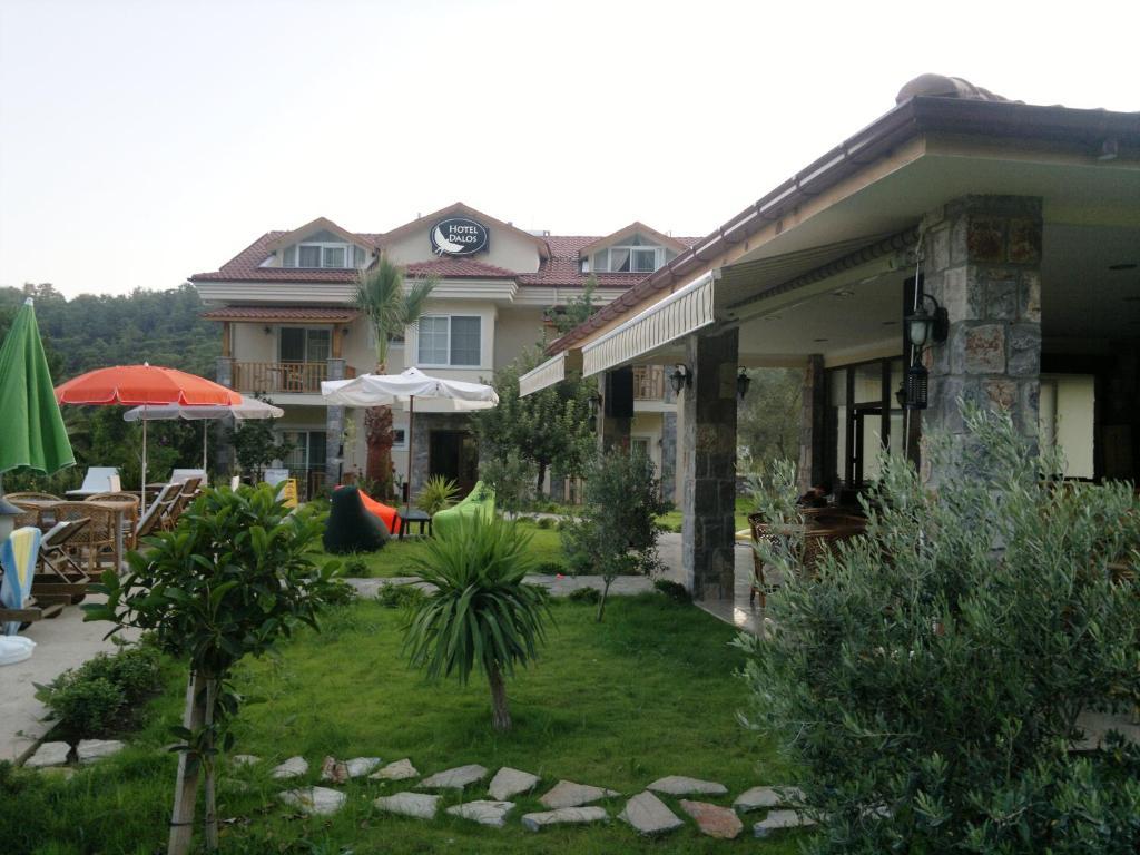 Hotel Dalos เกอเจค ภายนอก รูปภาพ