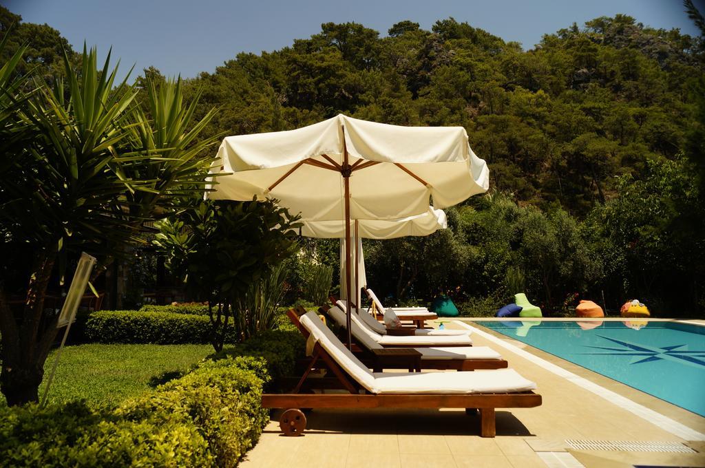 Hotel Dalos เกอเจค ภายนอก รูปภาพ